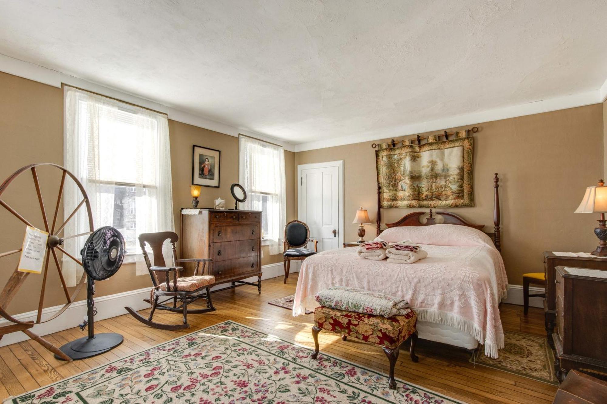 Victorian Home With Porch 6 Mi To Hickory Run Park! White Haven Екстериор снимка